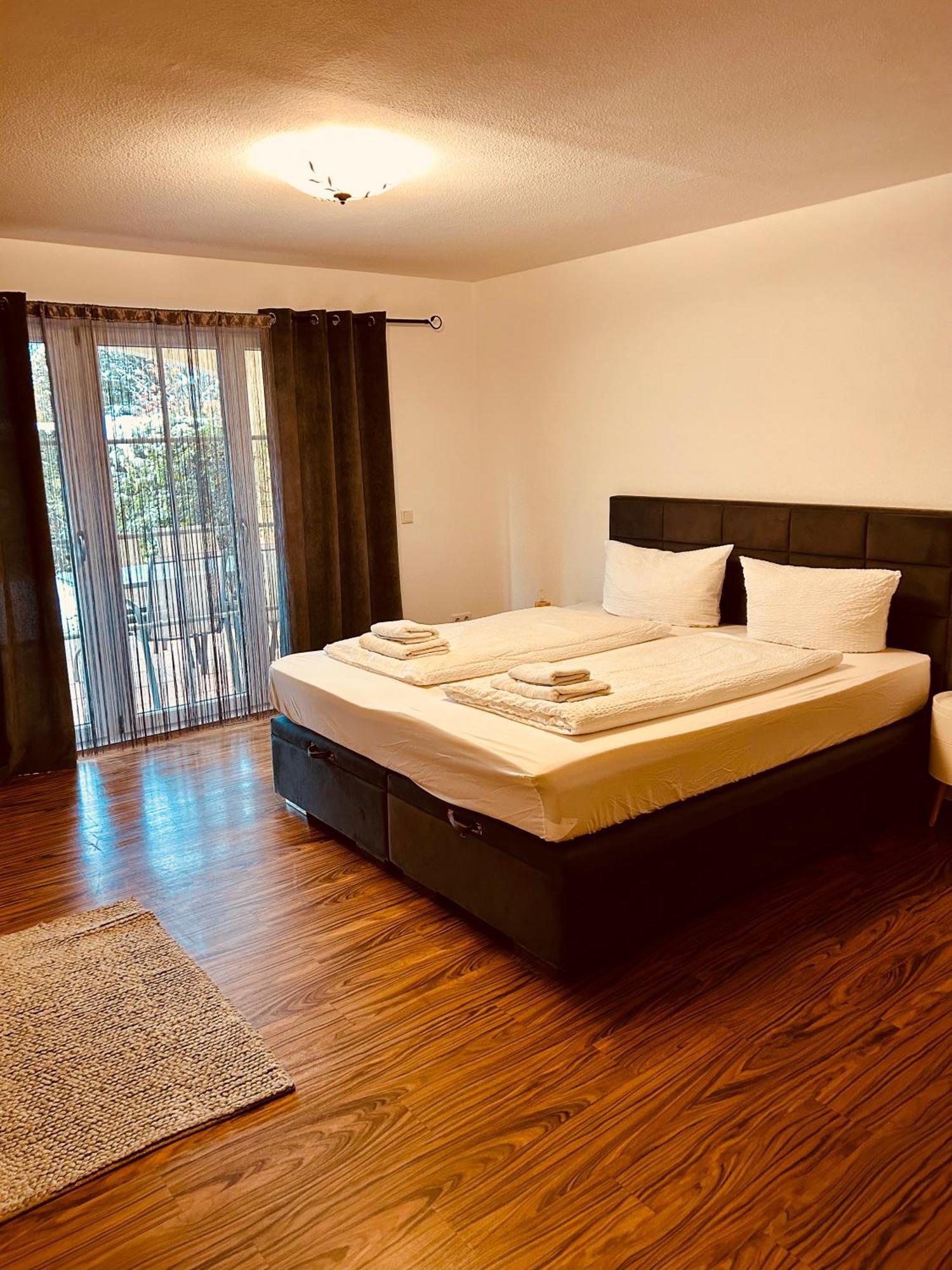Apartments Maxim Руст Екстериор снимка